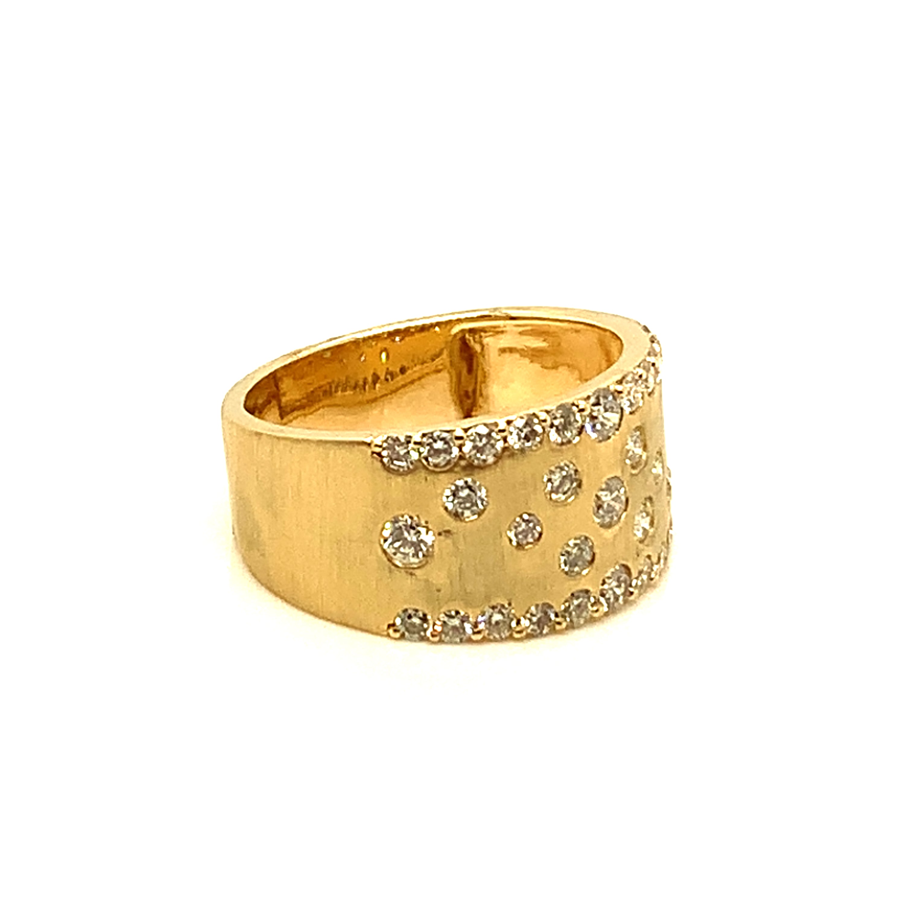 Scattered Diamond Cigar Band